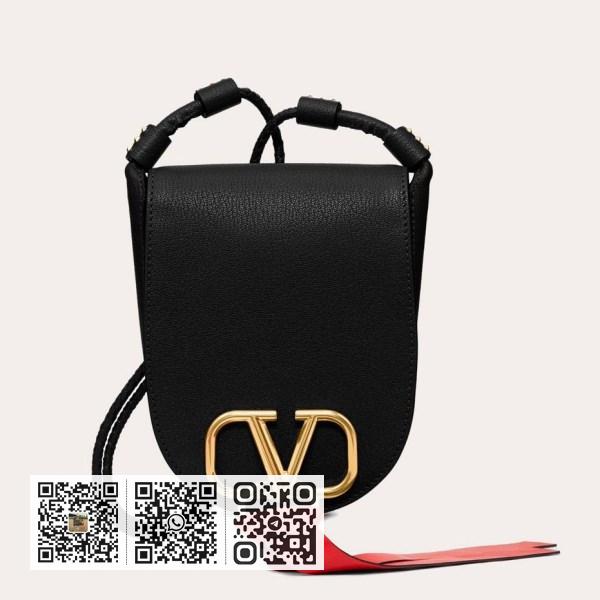 Valentino 小号黑色山羊皮 Vring 斜背包