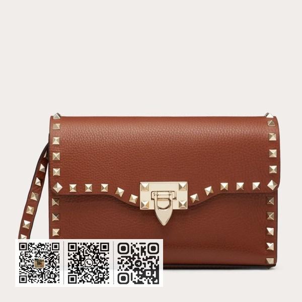Valentino Rockstud 小号棕色粒面皮革斜背包