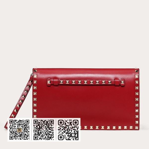 Valentino Rockstud 中号红色小牛皮手拿包