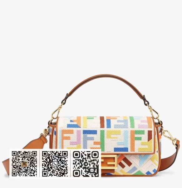 Fendi Baguette 中型多色帆布包