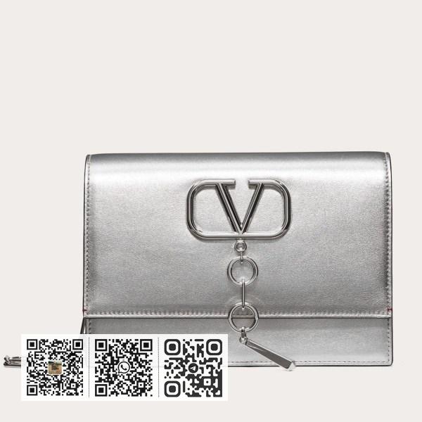 Valentino Vcase 小号银色金属小羊皮链条包