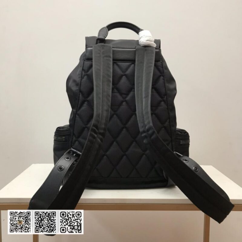 Burberry顶级原单 大号「The Rucksack 军旅背包」 - Image 5