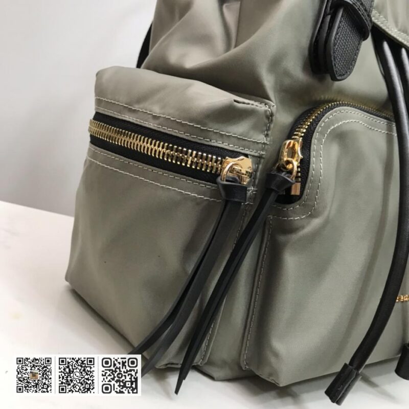 Burberry顶级原单 「The Rucksack 军旅背包」 - Image 4