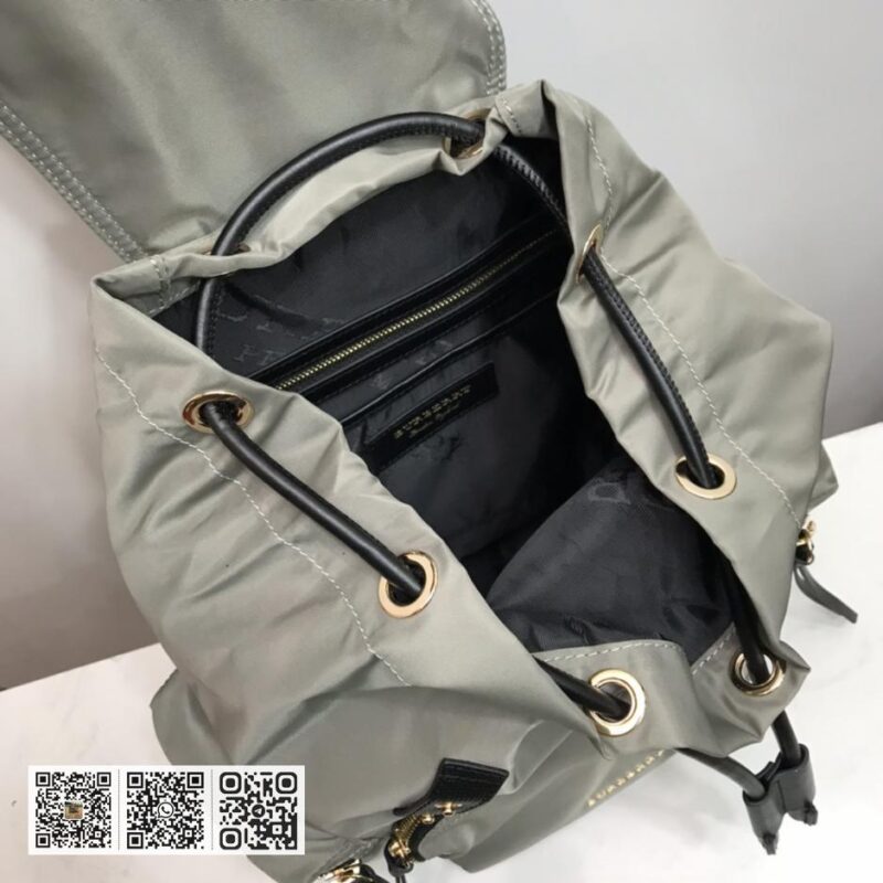 Burberry顶级原单 「The Rucksack 军旅背包」 - Image 8