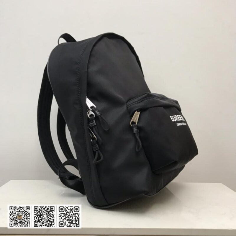 Burberry顶级原单 尼龙双肩包 - Image 2