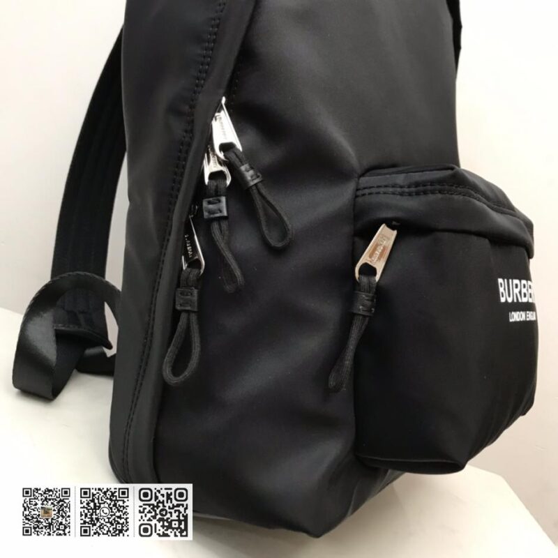 Burberry顶级原单 尼龙双肩包 - Image 3