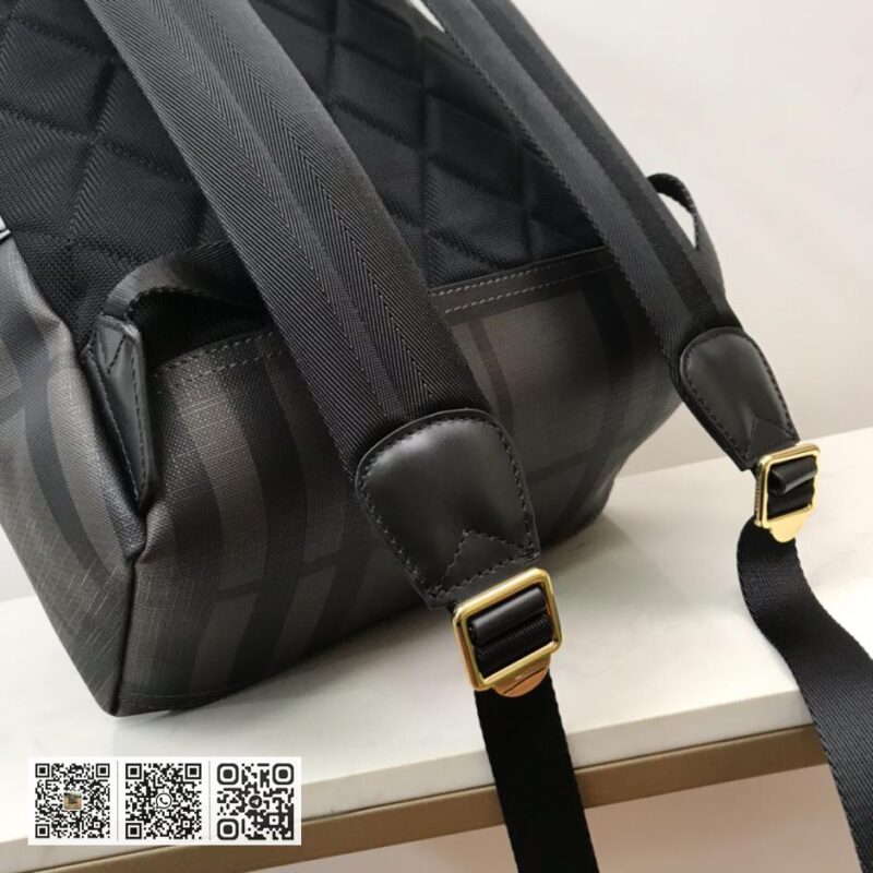 Burberry顶级原单 London 格纹双肩包 - Image 4