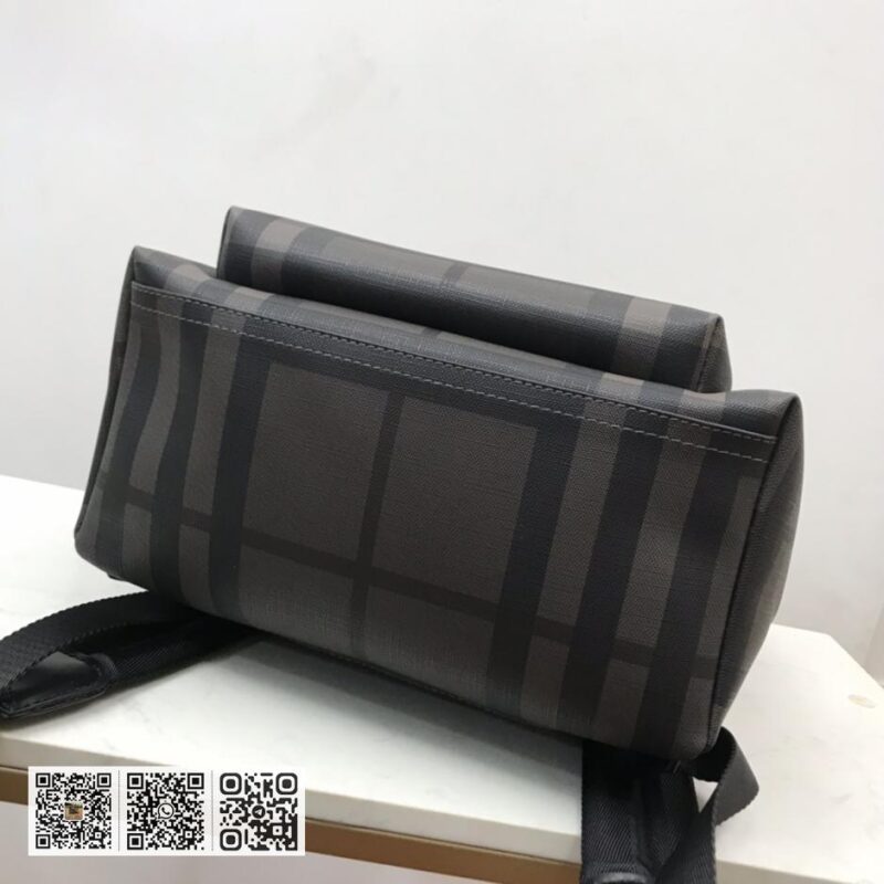 Burberry顶级原单 London 格纹双肩包 - Image 5