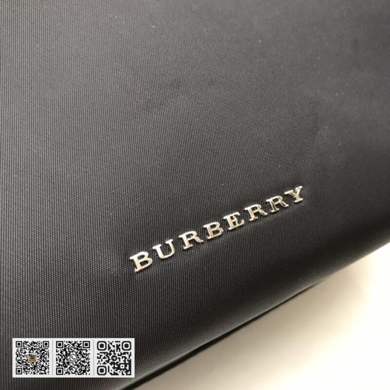 Burberry顶级原单 双肩包 - Image 4