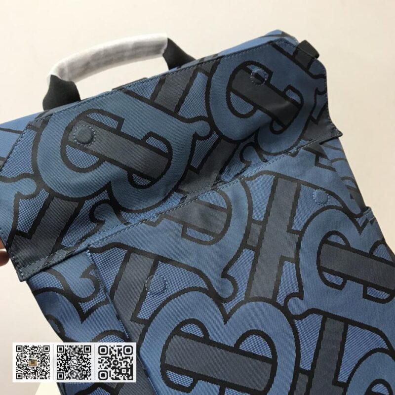 Burberry顶级原单 双肩包 - Image 3