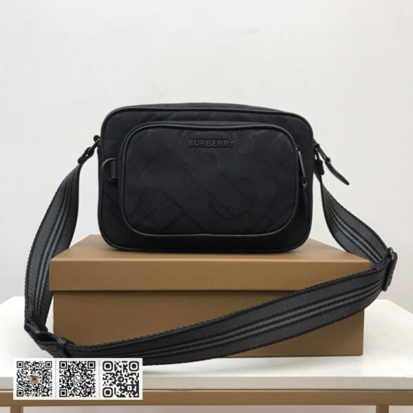 Burberry顶级原单 斜背包
