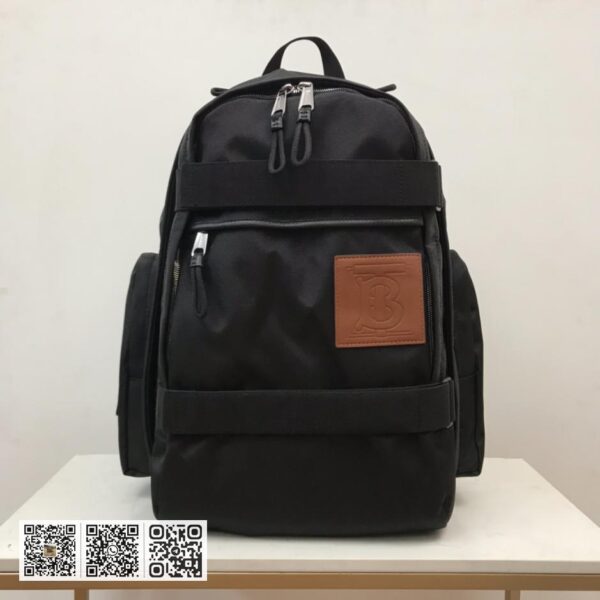 Burberry顶级原单 尼龙双肩包
