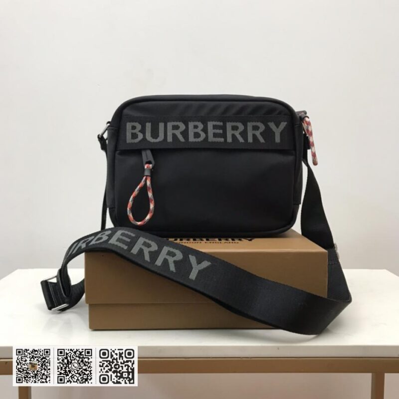 Burberry顶级原单 斜背包