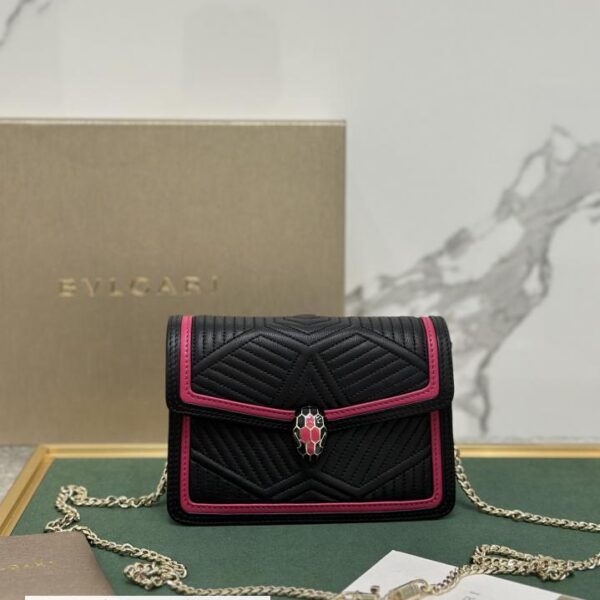 Bvlgari Serpenti Forever系列 蛇形绣线限定款