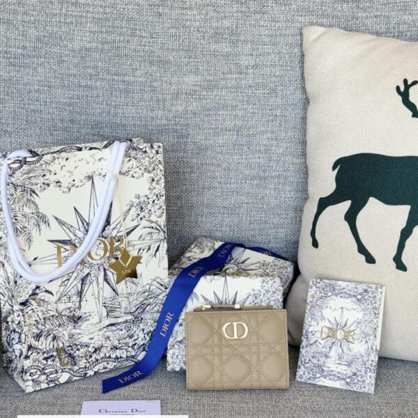 Dior Caro Dahlia 钱包