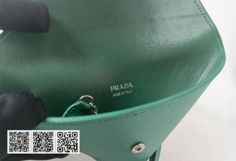 Prada（钥匙圈+零钱袋组合） - Image 6