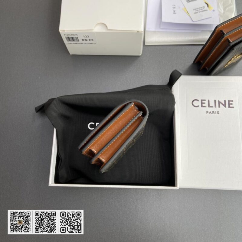 Celine TRIOMPHE翻盖名片包 - Image 4