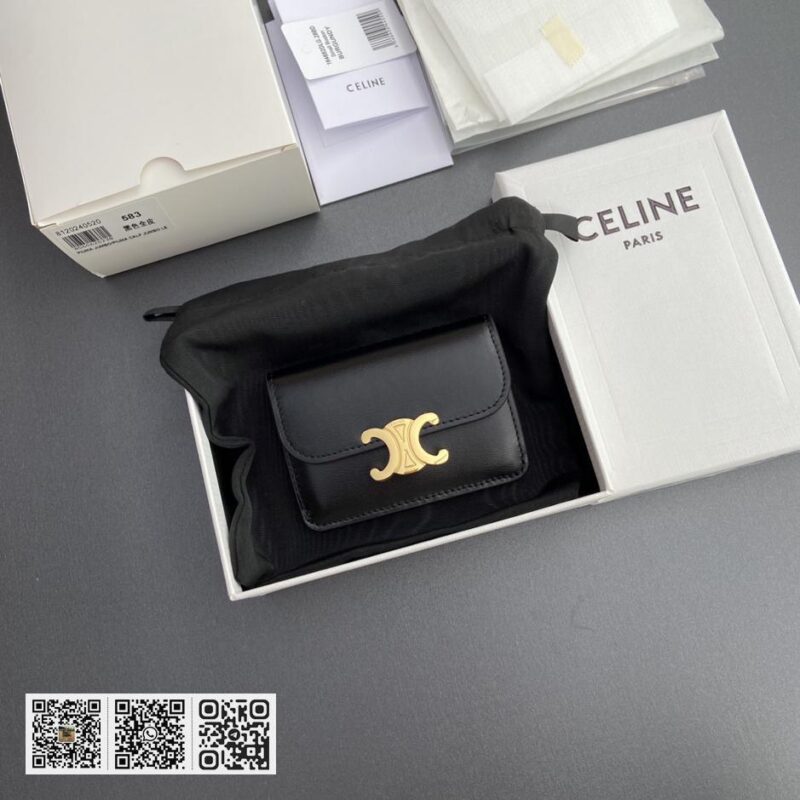 Celine TRIOMPHE翻盖卡包 - Image 9