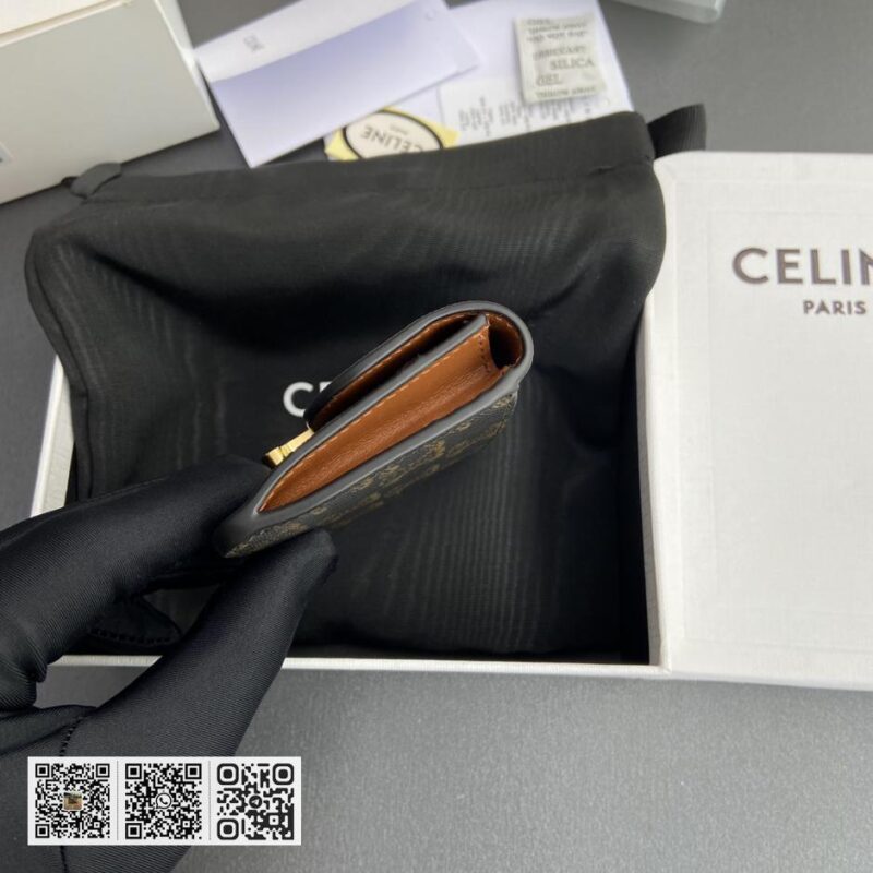 Celine TRIOMPHE翻盖卡包 - Image 4