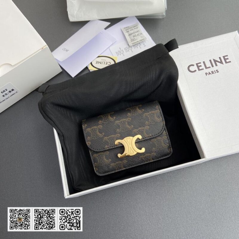 Celine TRIOMPHE翻盖卡包 - Image 9