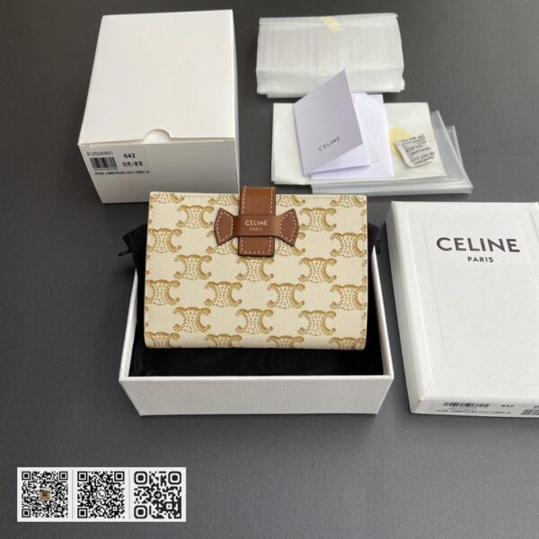 Celine TRIOMPHE中型羊皮革钱包