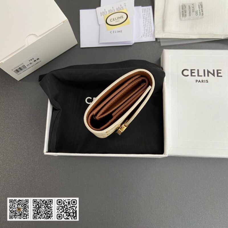 Celine TRIOMPHE短版钱包 - Image 3