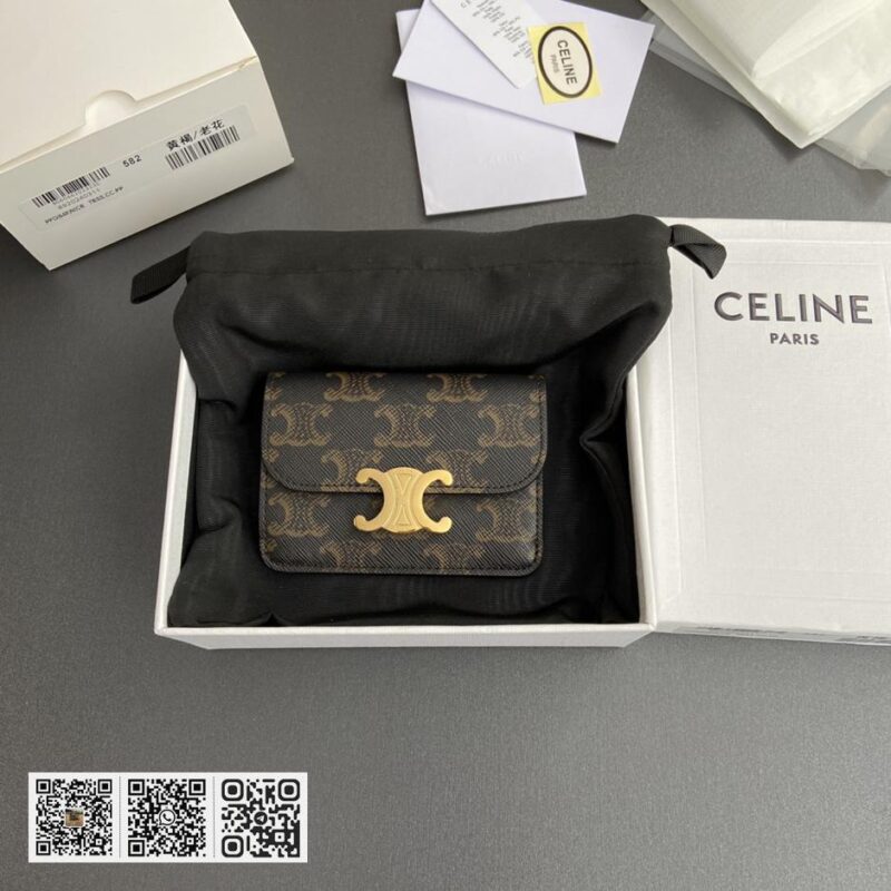Celine TRIOMPHE翻盖卡包