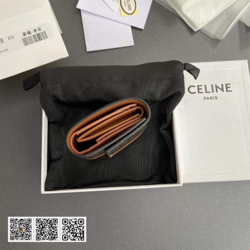 Celine TRIOMPHE短版三折钱包 - Image 3