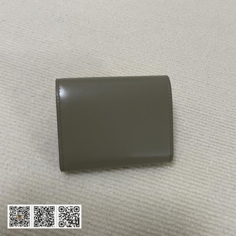 Celine 小号羊皮革翻盖皮夹 - Image 2