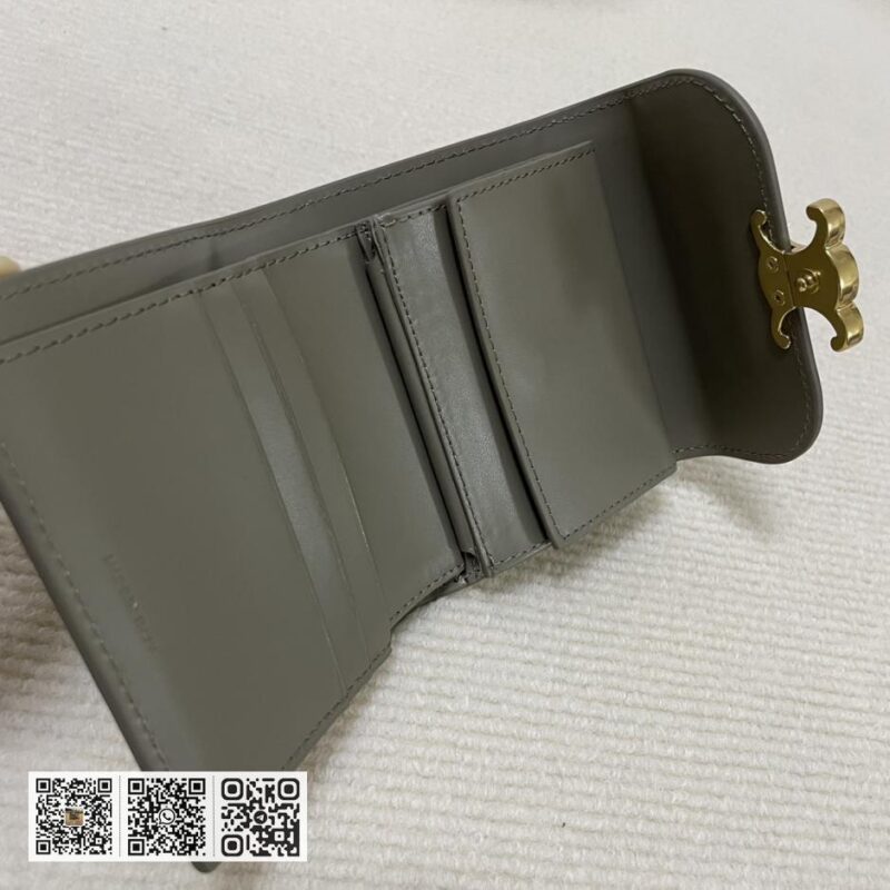 Celine 小号羊皮革翻盖皮夹 - Image 8