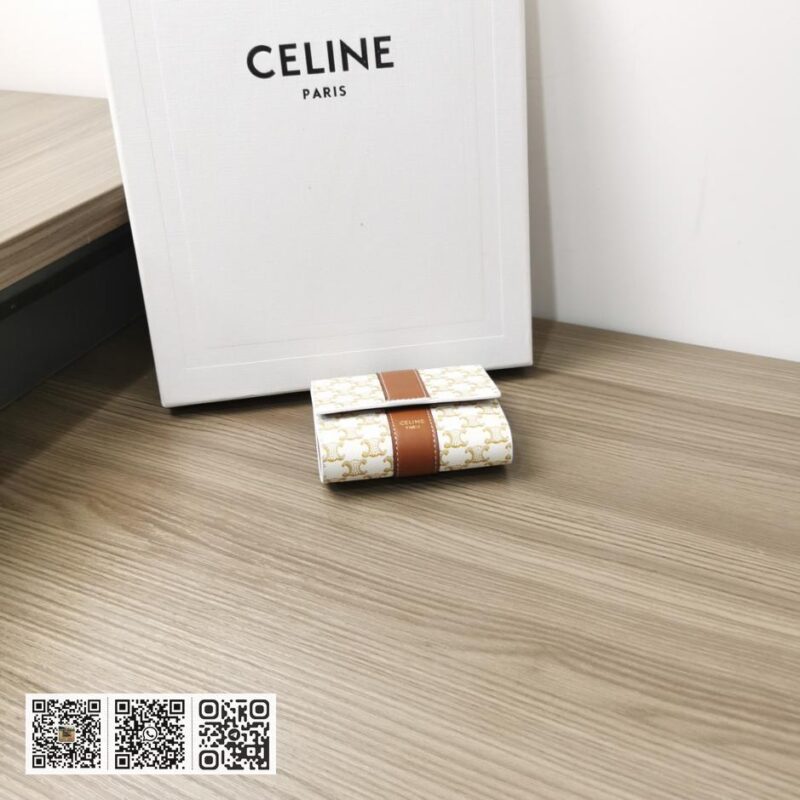 Celine 小号羊皮革三折皮夹 - Image 4