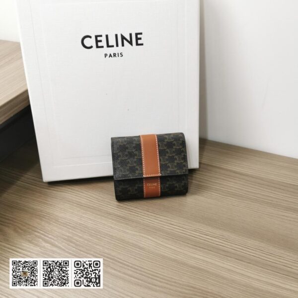 Celine 小号羊皮革三折皮夹