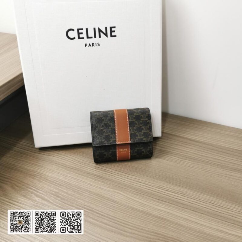 Celine 小号羊皮革三折皮夹