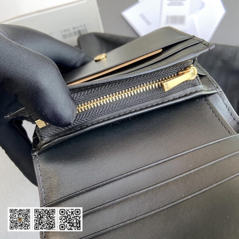 Celine TRIOMPHE短版钱包 - Image 9