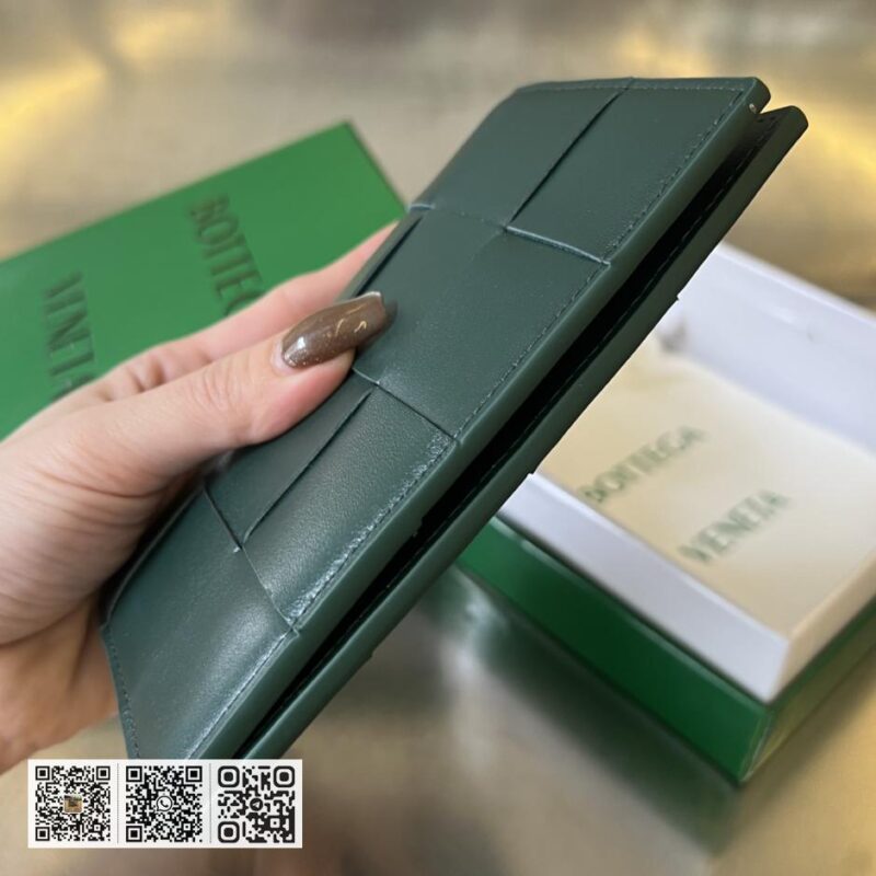 顶级版BV cassette护照夹 - Image 2