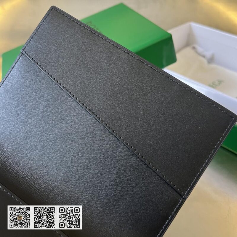顶级版BV cassette护照夹 - Image 6