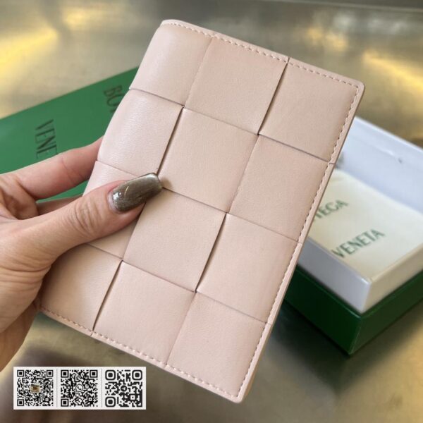 顶级版BV cassette护照夹