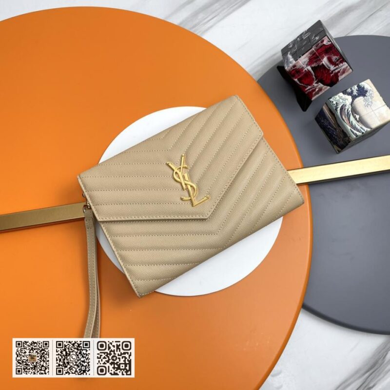 YSL鱼子酱手包