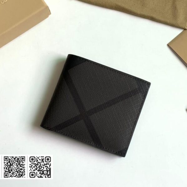 Burberry London 折叠式短钱夹