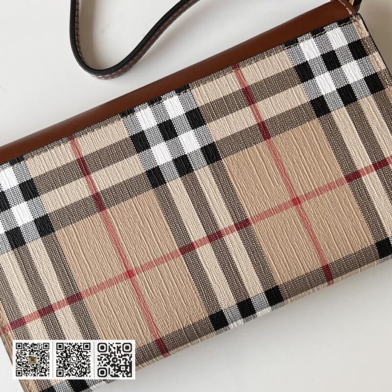 Burberry 复古便士包 - Image 4