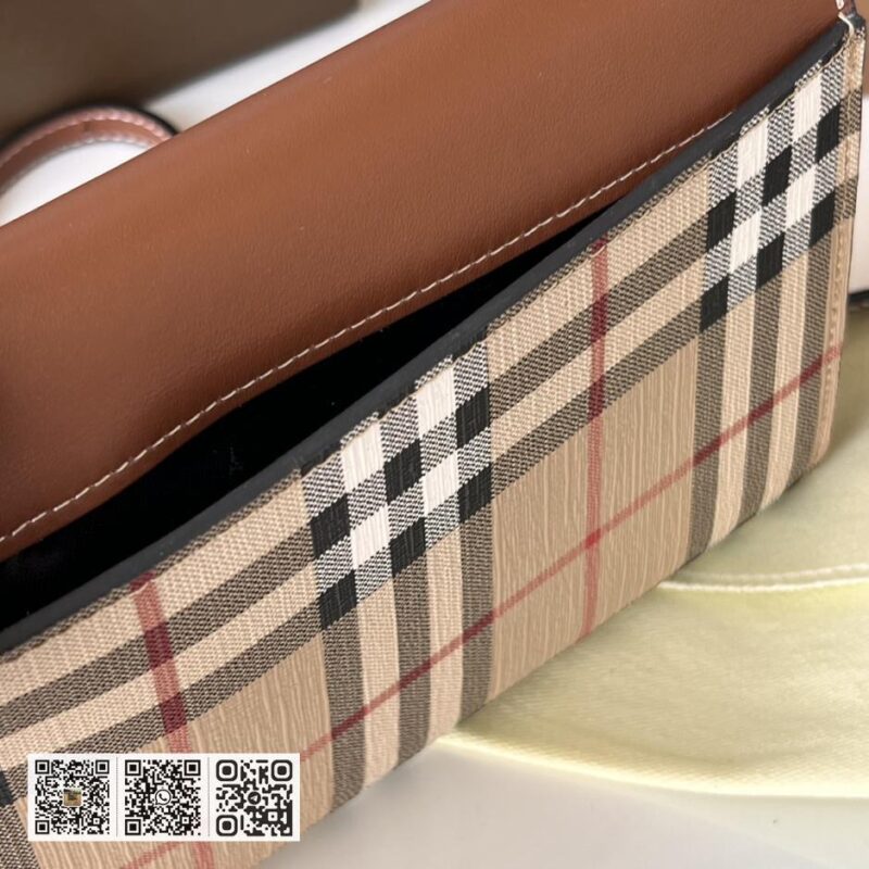 Burberry 复古便士包 - Image 9