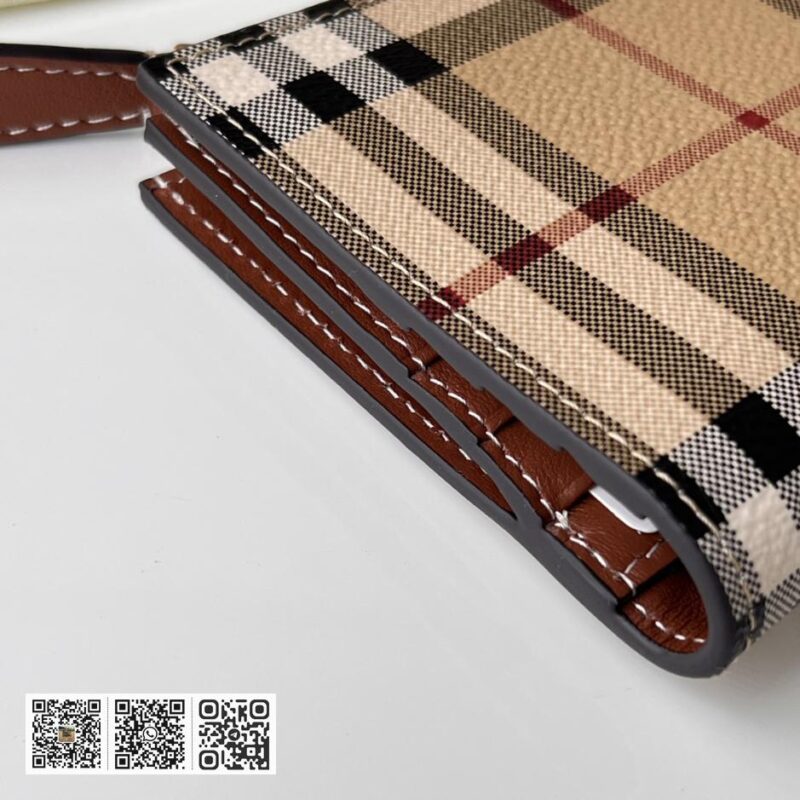 Burberry 二折卡包 - Image 4