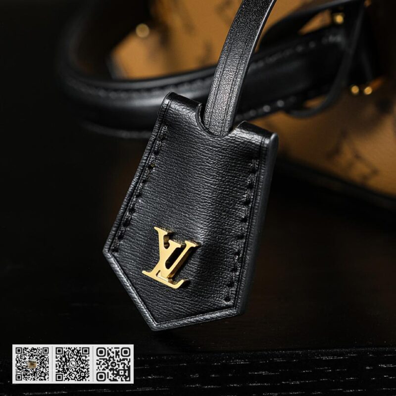 LV正品皮免检版 LV化妆小包#M45165 - Image 18