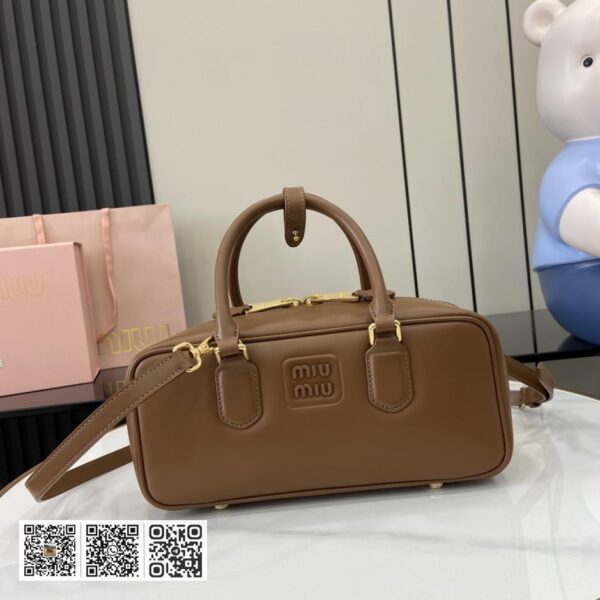 《配全套原厂专柜包装》MIU MIU Arcadie 牛皮革中号(27cm)保龄球手提包斜背包