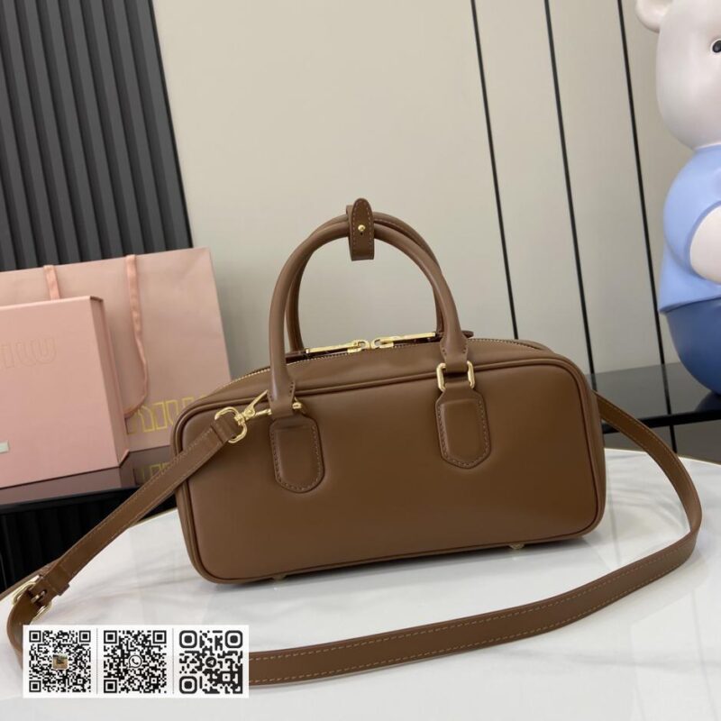 《配全套原厂专柜包装》MIU MIU Arcadie 牛皮革中号(27cm)保龄球手提包斜背包 - Image 3