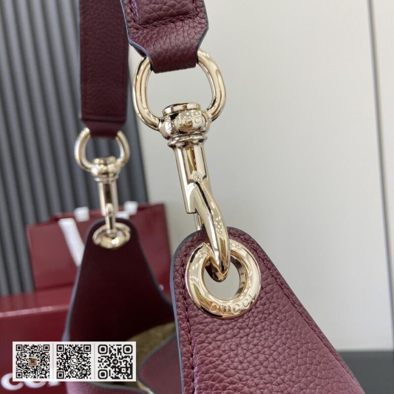 《配全套原厂绿色礼品袋》Gucci Body双锁扣中型单背包 - Image 4