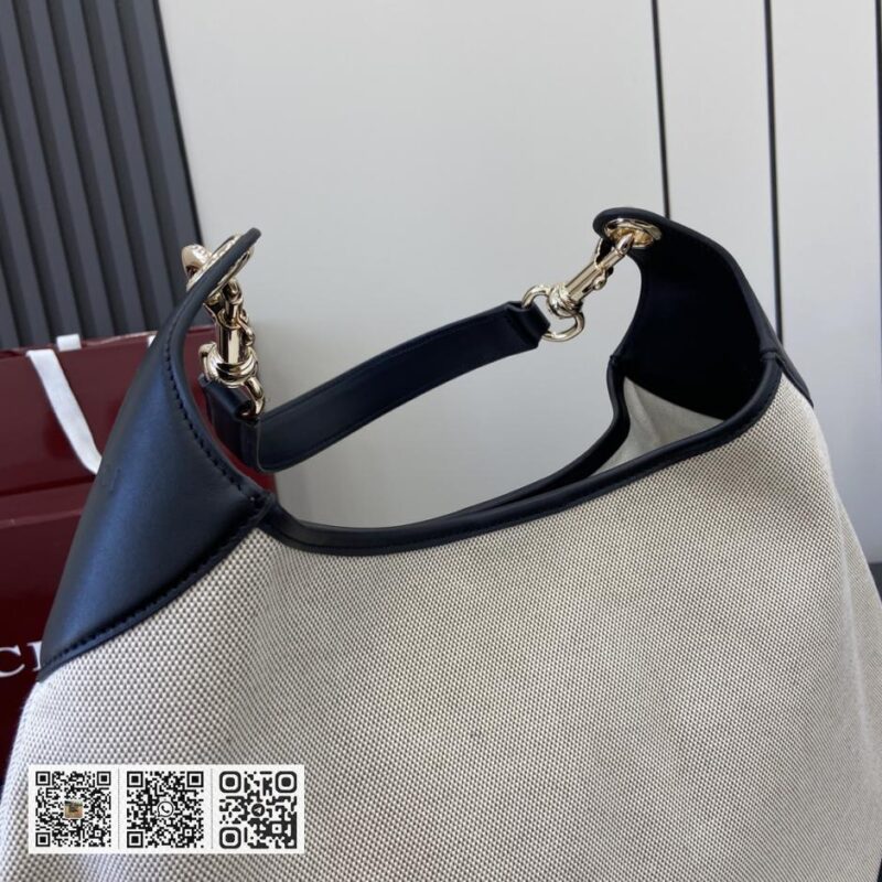《配全套原厂绿色礼品袋》Gucci Body双锁扣中型单背包 - Image 9