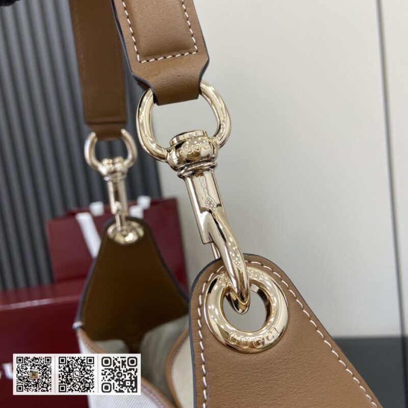 《配全套原厂绿色礼品袋》Gucci Body双锁扣中型单背包 - Image 6