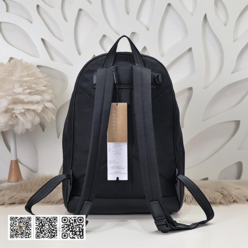 Burberry专柜最新双肩背包 - Image 3