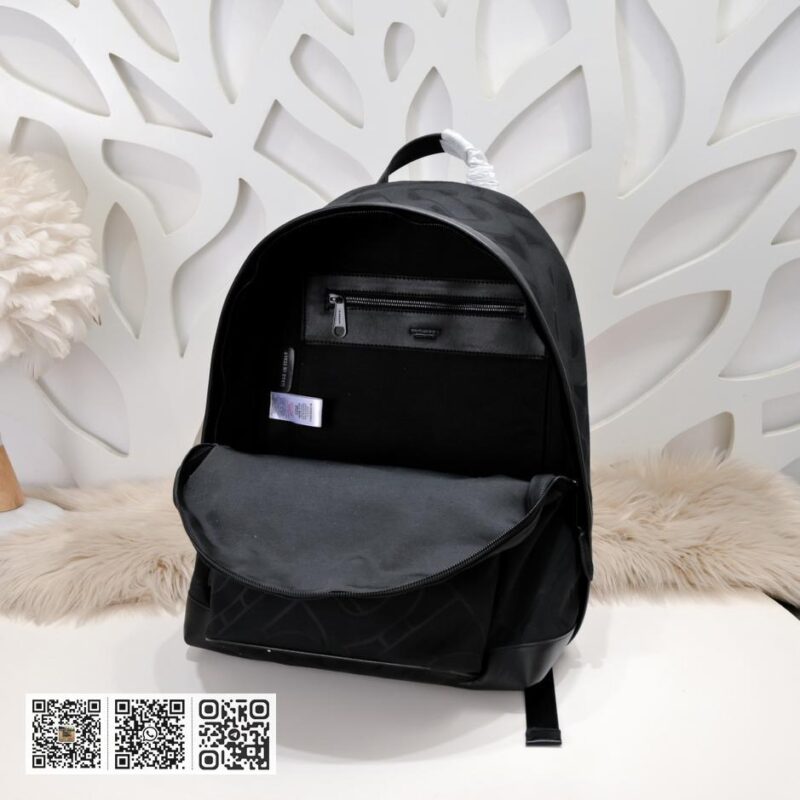 Burberry专柜最新双肩背包 - Image 9